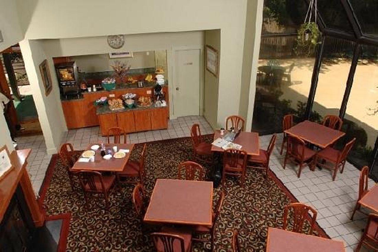 Huntsville Hotel & Suites Restaurace fotografie
